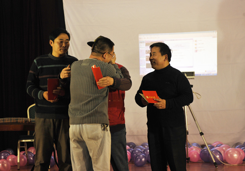石油人摄影俱乐部2012年新年联欢会花絮汇贴