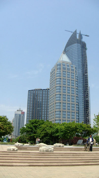 青岛滨海海趣园雕塑