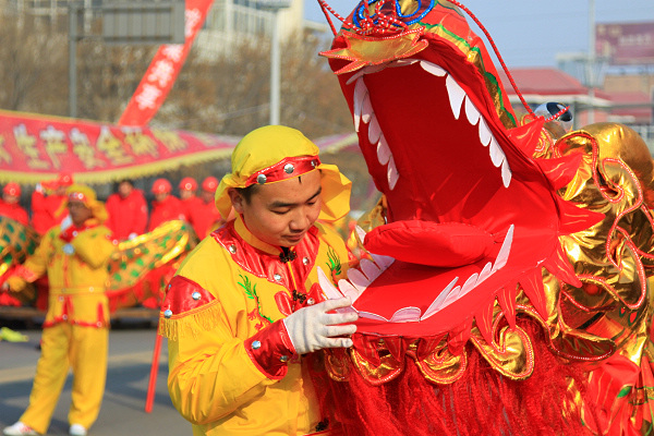 欢天喜地（油城文化节纪实）