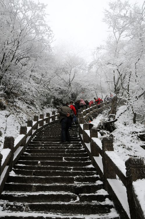 九华山雪景