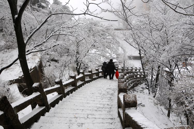九华山雪景