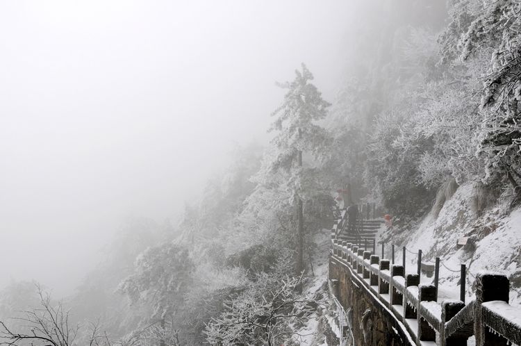 九华山雪景