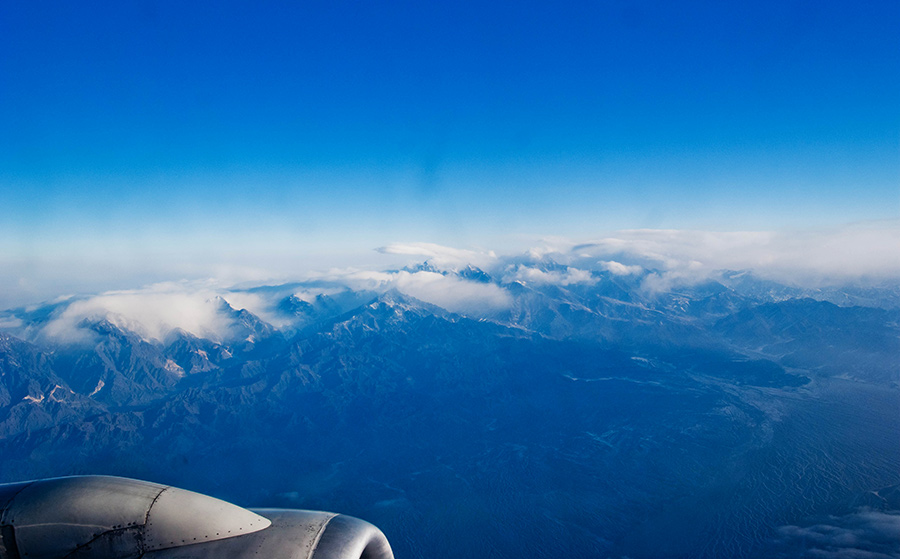 [原创]低头望天山