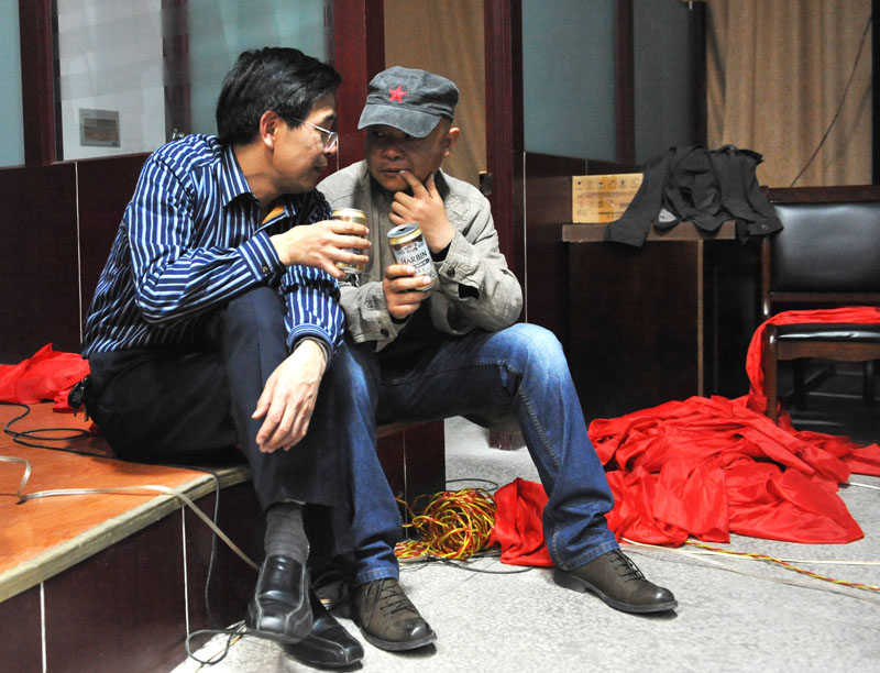 敢与春晚争高下   不向央视让寸分