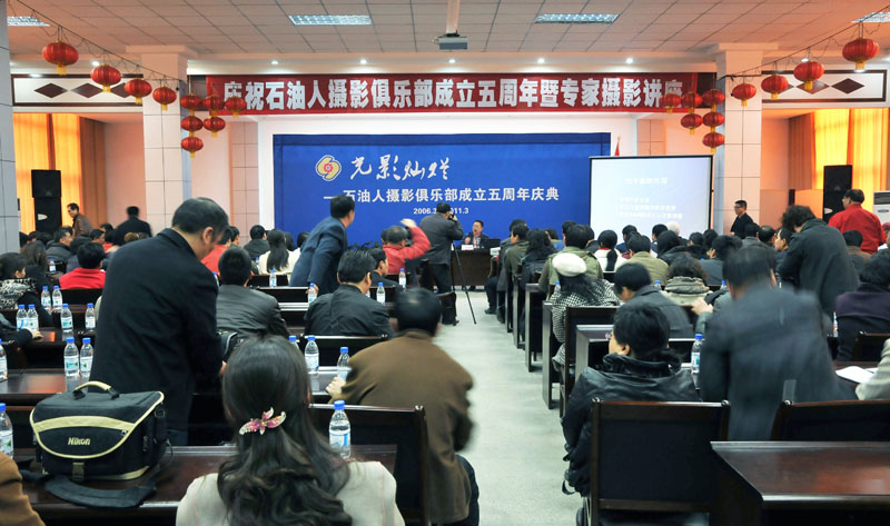 亲切关怀  巨大鼓舞
