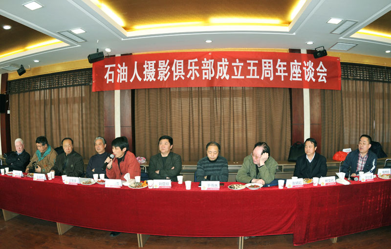 亲切关怀  巨大鼓舞