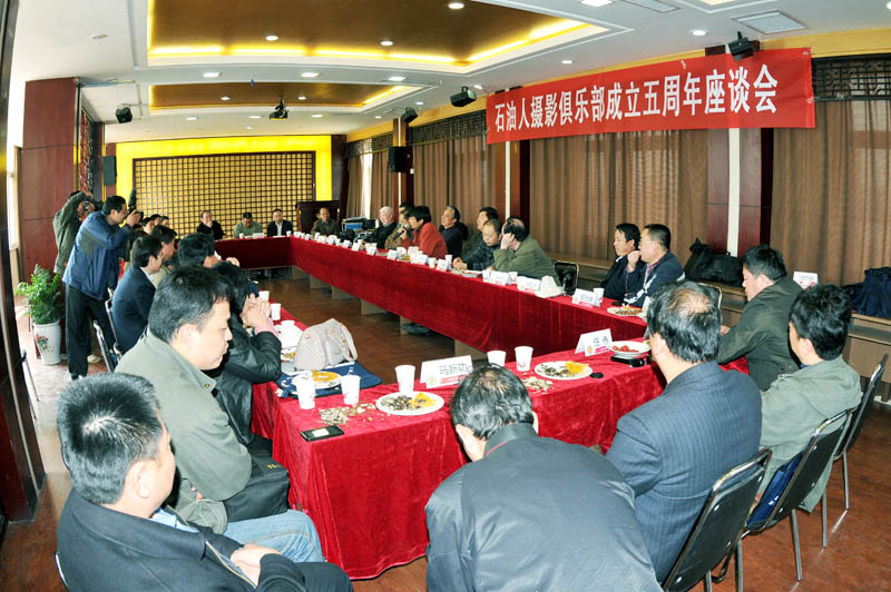 亲切关怀  巨大鼓舞