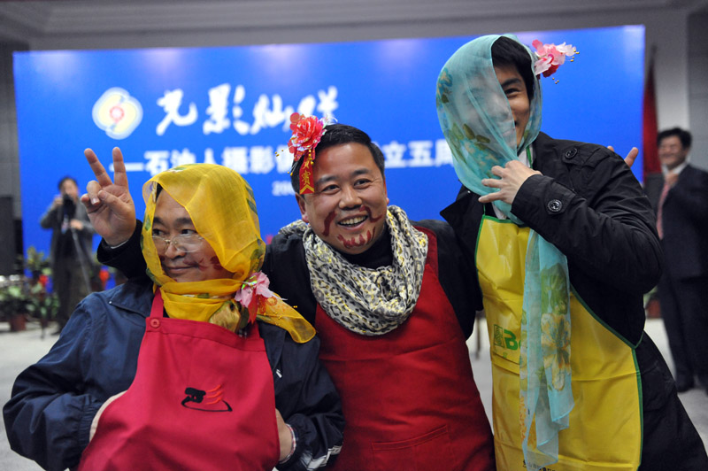 敢与春晚争高下   不向央视让寸分