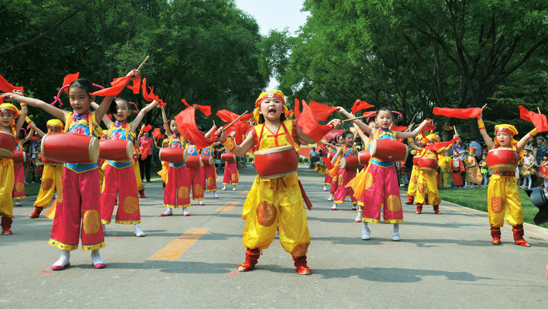 快乐的节日，幸福的童年（油田庆“六一‘活动掠影）