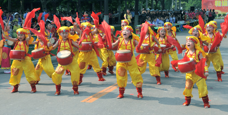 快乐的节日，幸福的童年（油田庆“六一‘活动掠影）