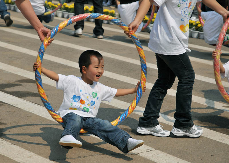 快乐的节日，幸福的童年（油田庆“六一‘活动掠影）