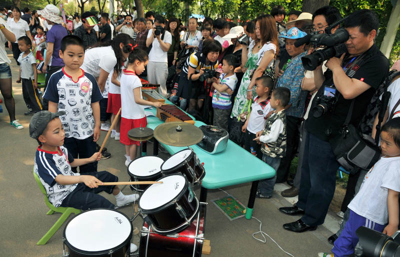快乐的节日，幸福的童年（油田庆“六一‘活动掠影）