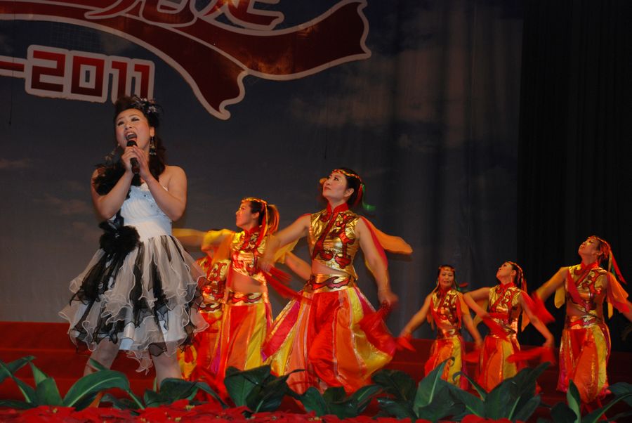 20110618永远跟党走红歌会剧照