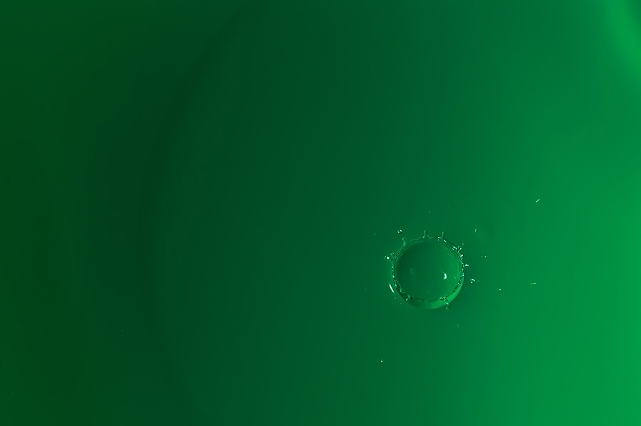水滴的瞬间
