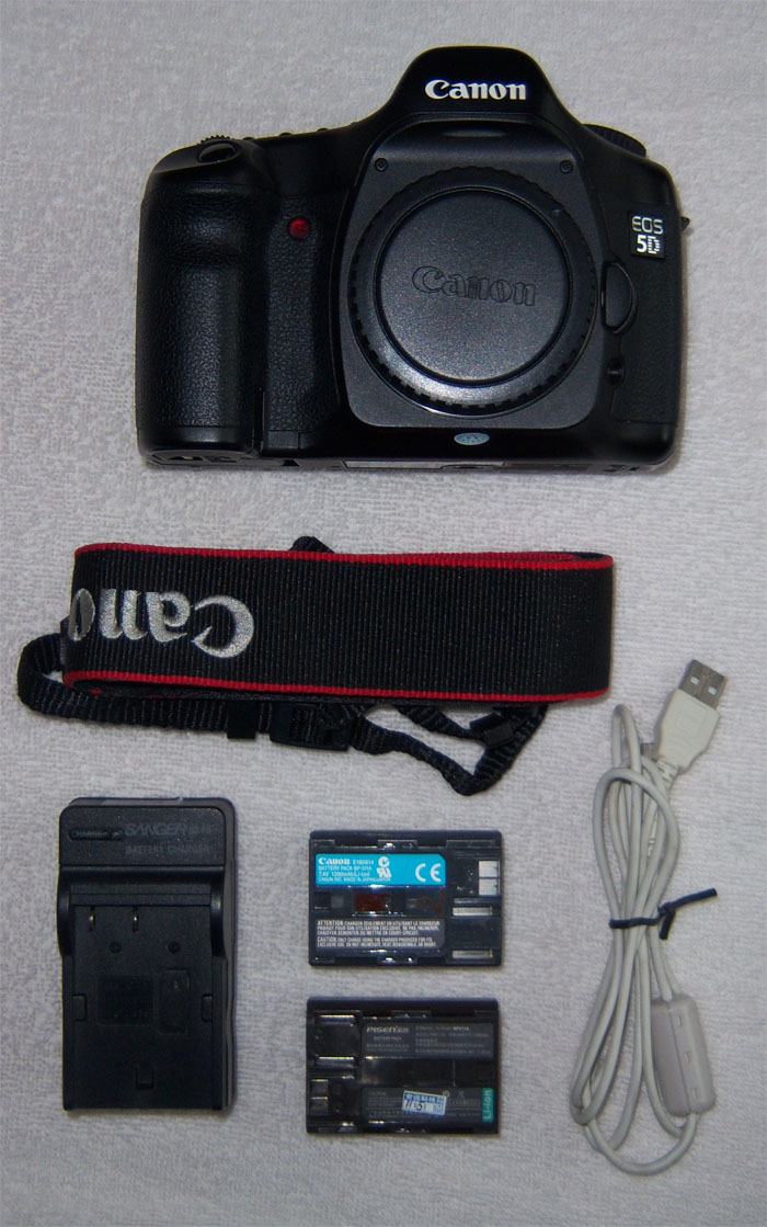 佳能5D机器，97新。。7600