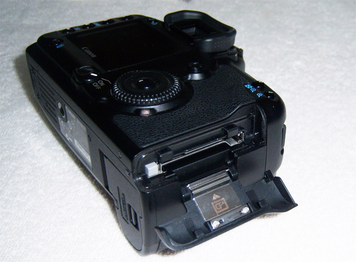 佳能5D机器，97新。。7600
