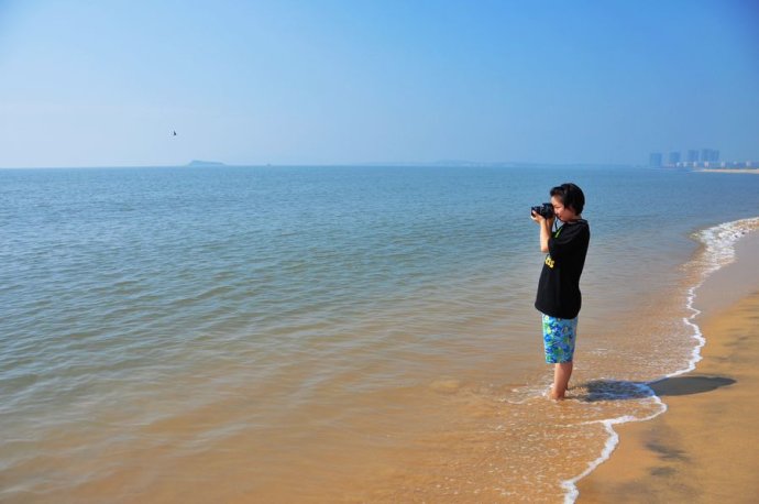在大海边