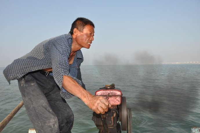在大海边