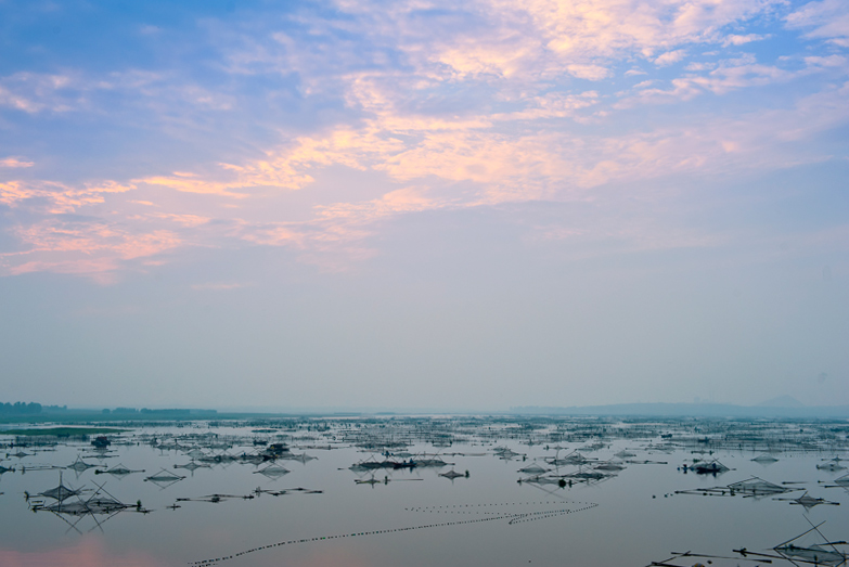 美丽溢泉湖