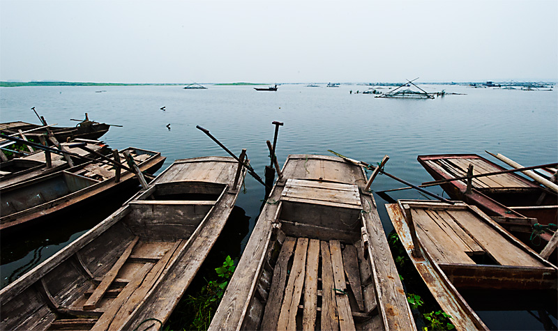 美丽溢泉湖