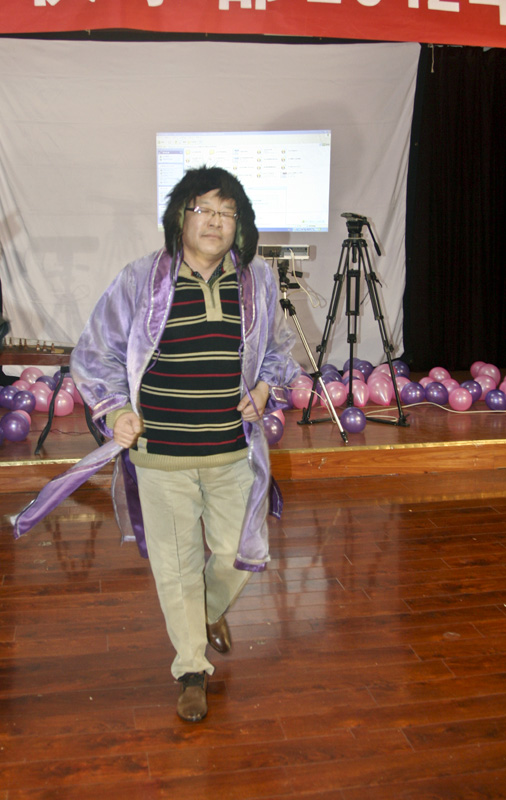 石油人摄影俱乐部2012年新年联欢会花絮汇贴