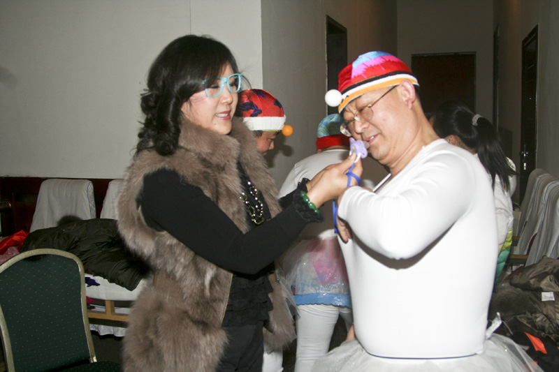 石油人摄影俱乐部2012年新年联欢会花絮汇贴