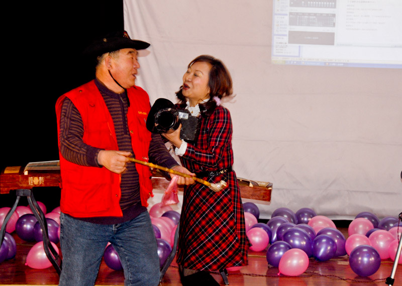 石油人摄影俱乐部2012年新年联欢会花絮汇贴
