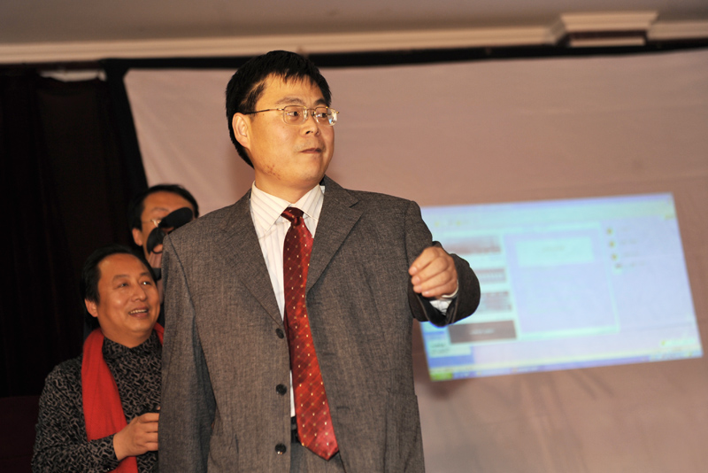 石油人摄影俱乐部2012年新年联欢会花絮汇贴