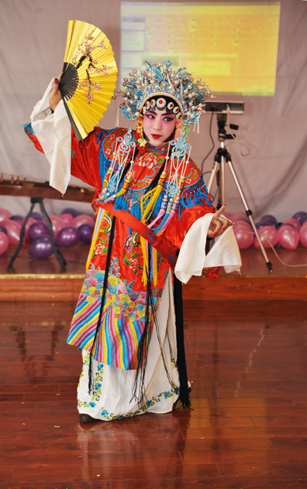 石油人摄影俱乐部2012年新年联欢会花絮汇贴