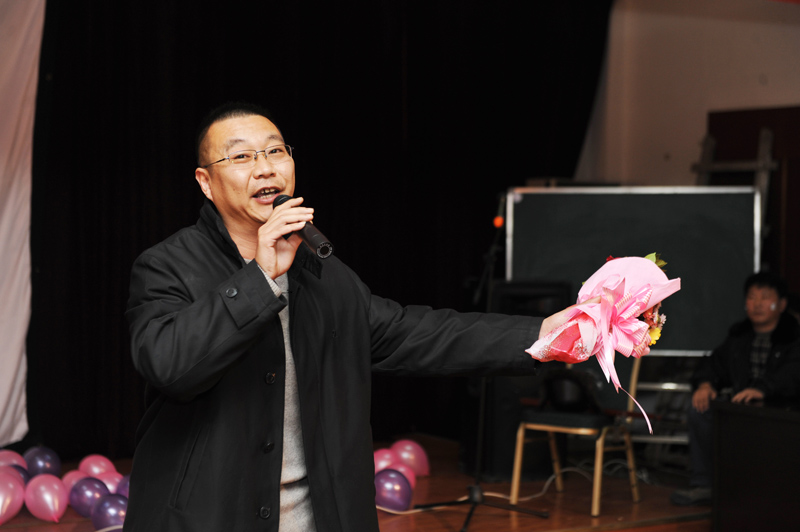 石油人摄影俱乐部2012年新年联欢会花絮汇贴