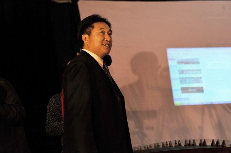 石油人摄影俱乐部2012年新年联欢会花絮汇贴