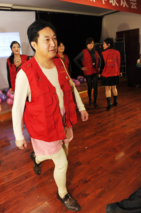 石油人摄影俱乐部2012年新年联欢会花絮汇贴