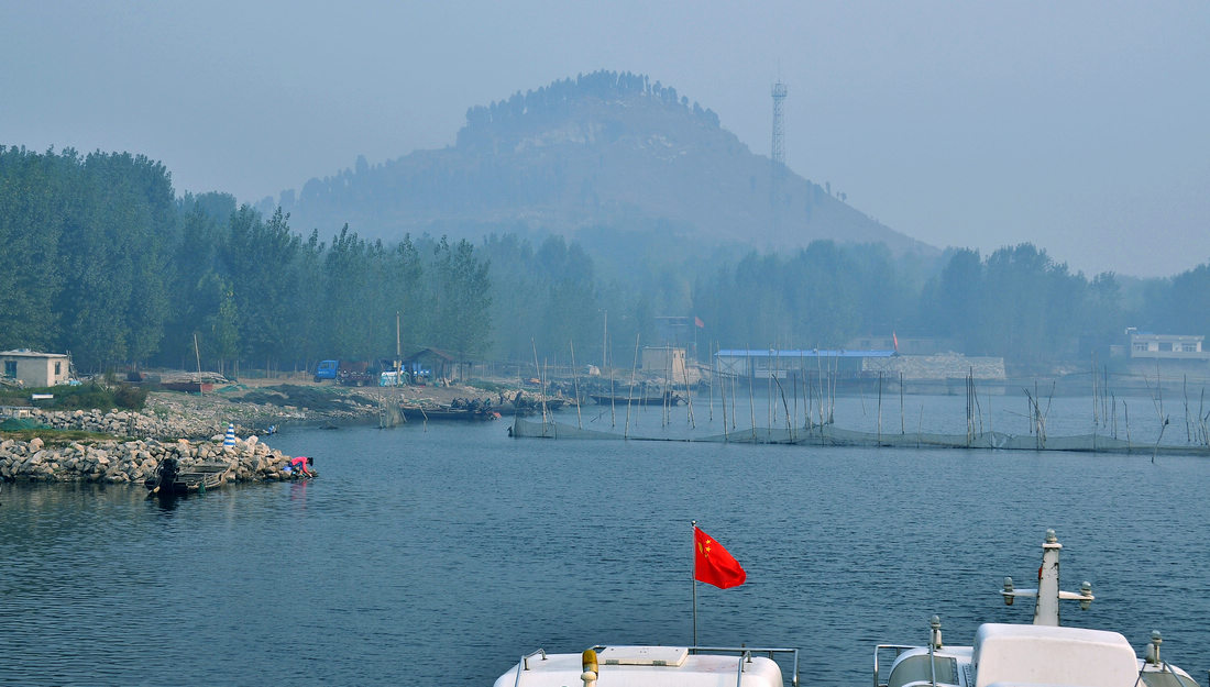 雾锁湖光映秀色---东平湖