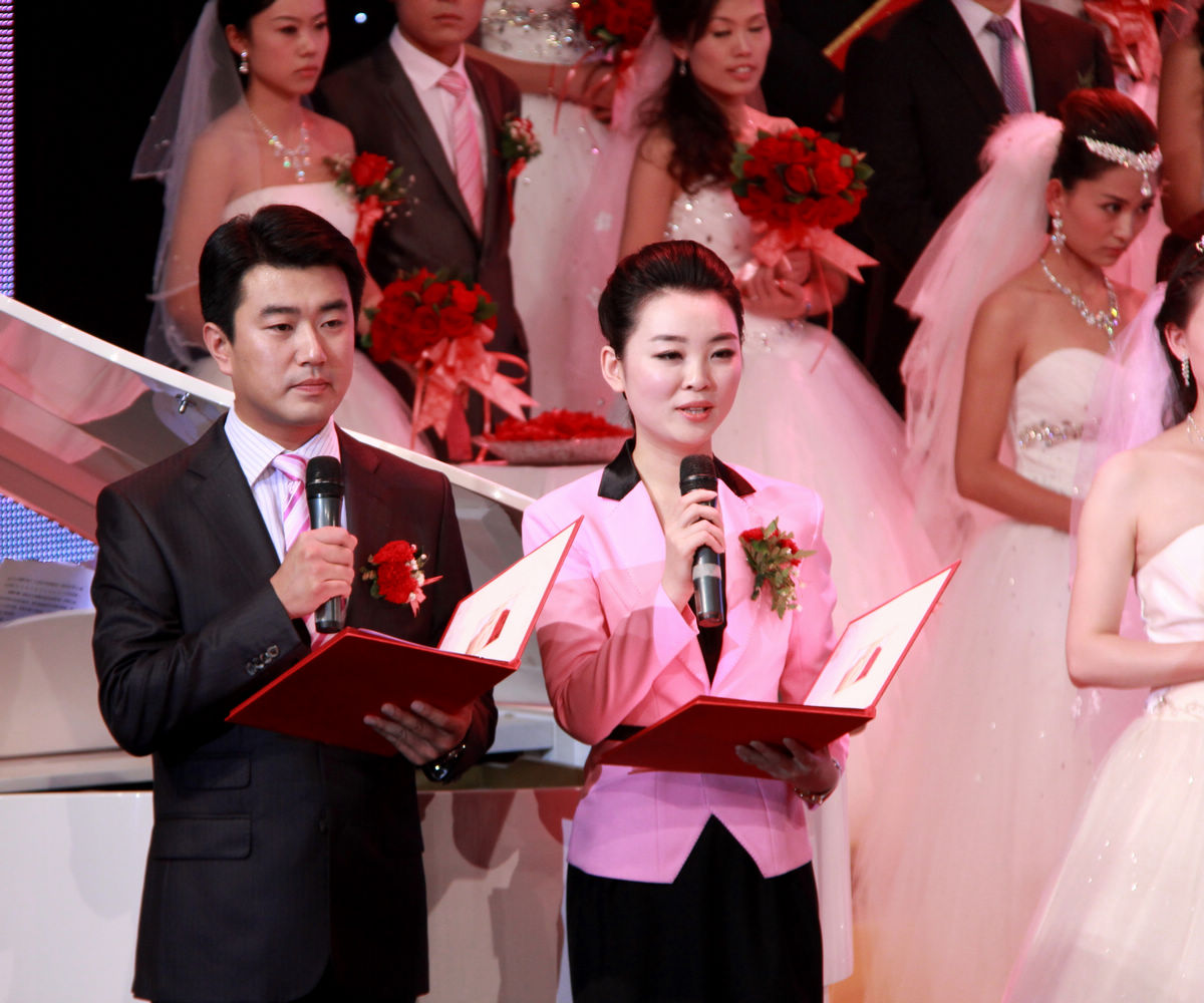 [原创]2012年中原油田青年集体婚礼