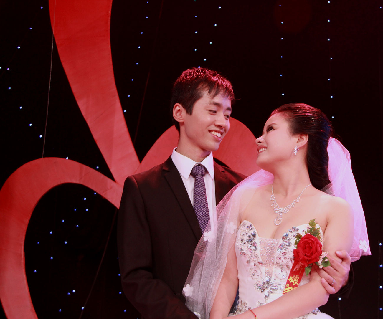 [原创]2012年中原油田青年集体婚礼
