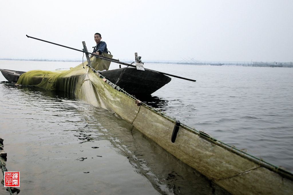 情系溢泉湖