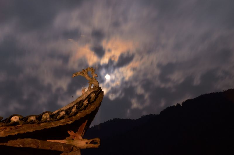 山寨夜色