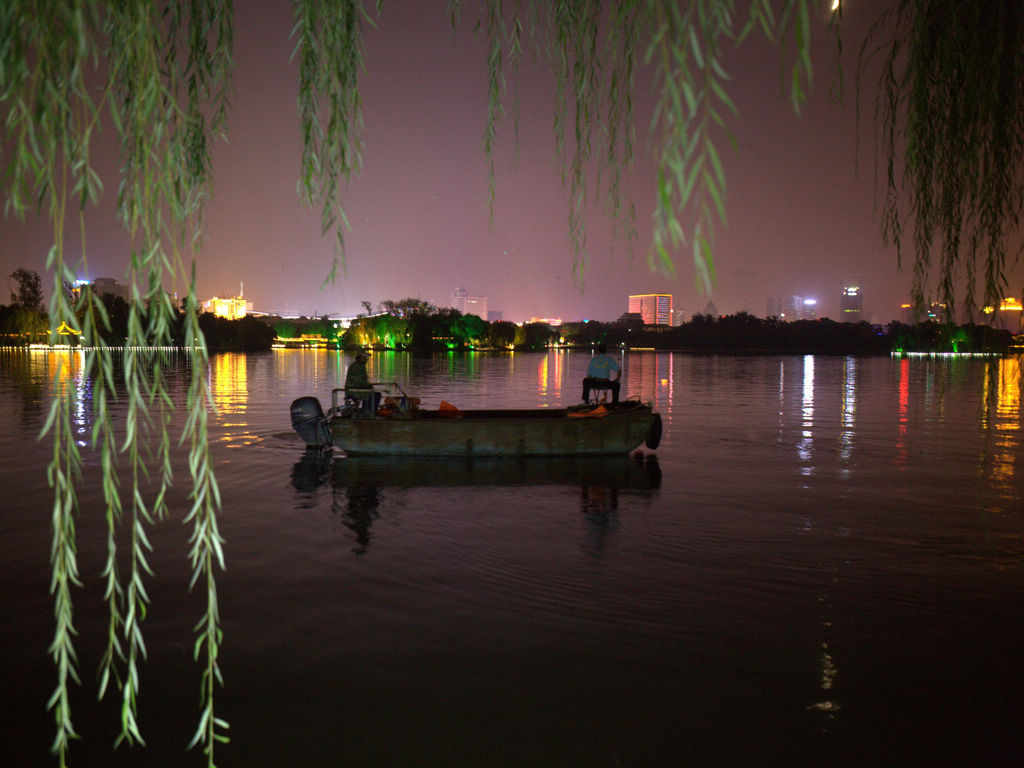 大明湖七夕夜景