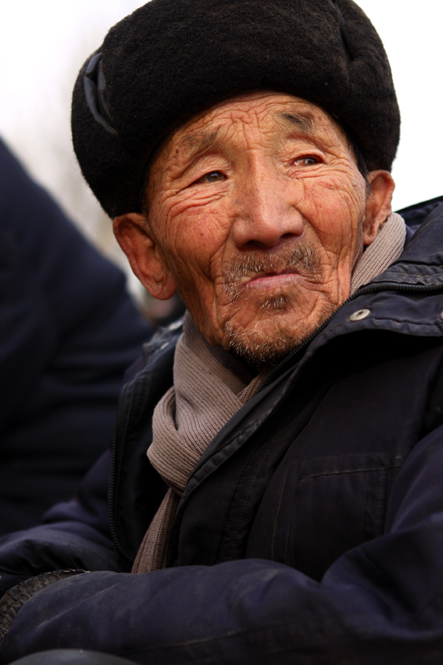 瑕邱戏迷人像
