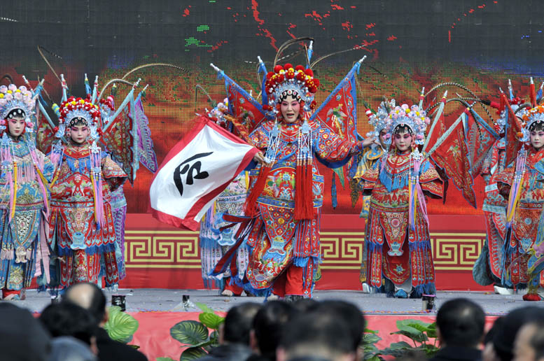 二月二龙城“双都”授牌纪实