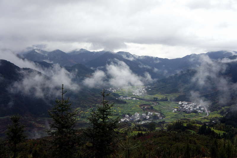 美在江岭