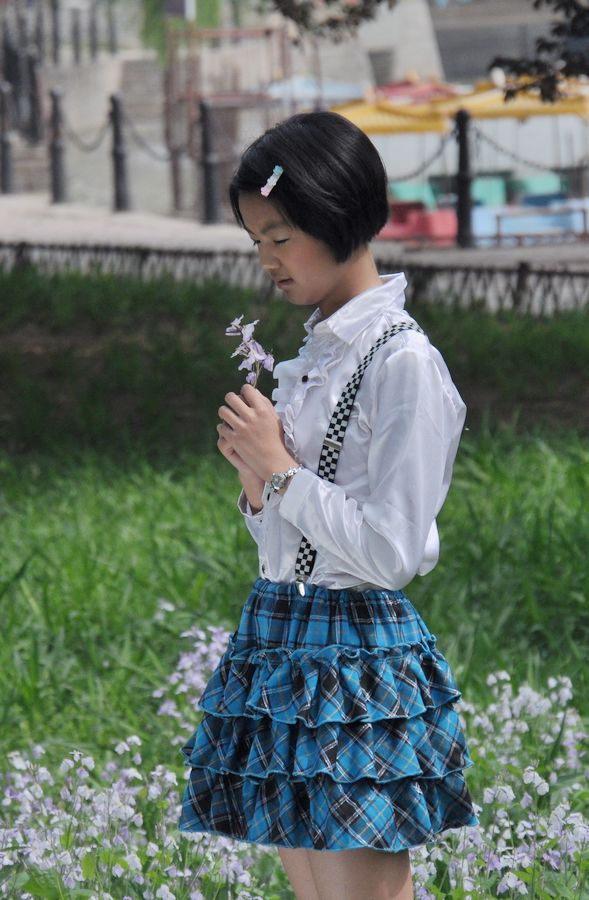 一组人像