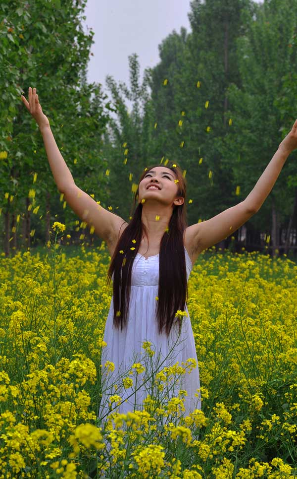 岁岁年年人不同（戚城人像）