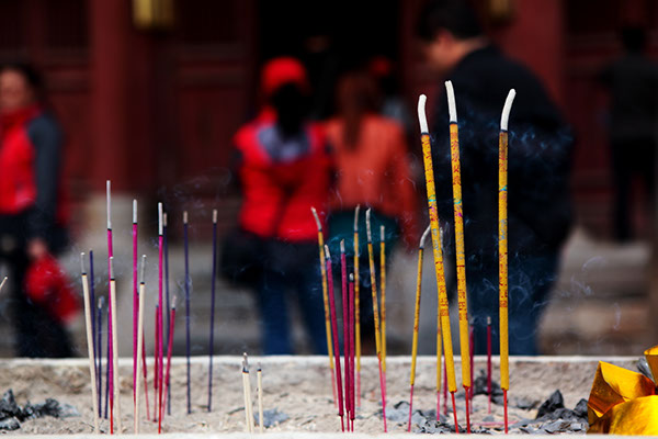 近在咫尺大伾山