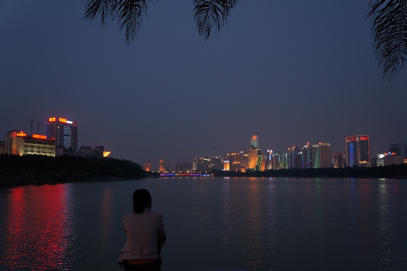 南湖夜景