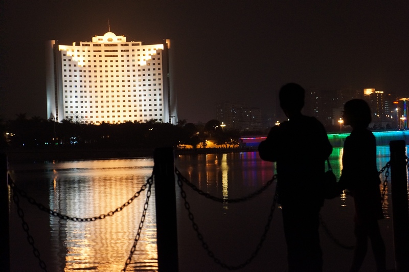 南湖夜景