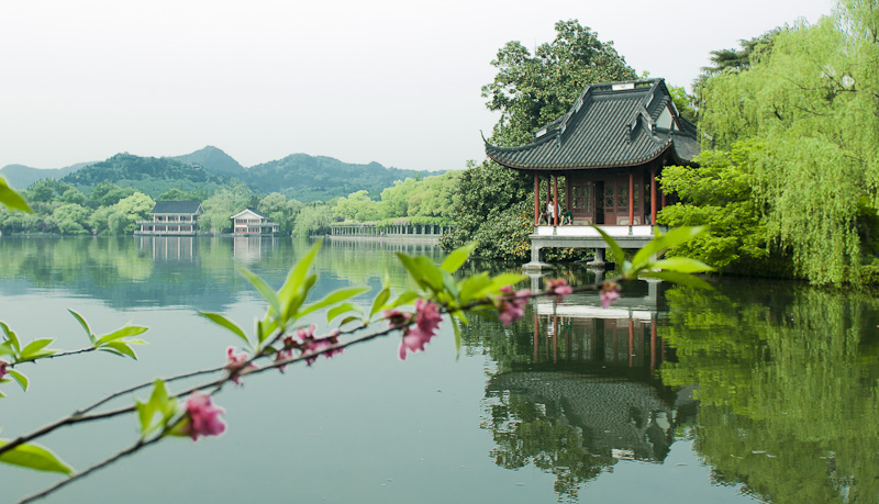 西湖游