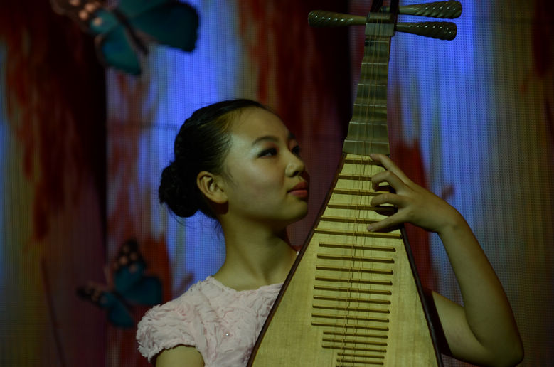 油田一小活动片！