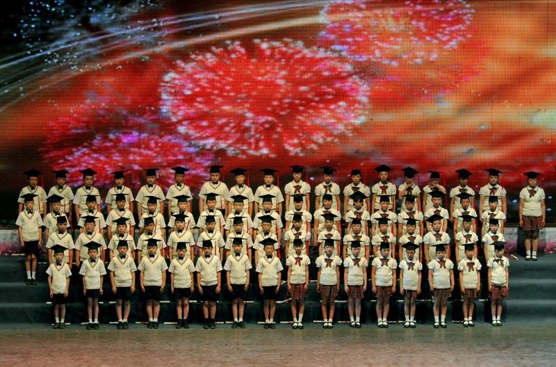 油田一小有群“毛毛虫”