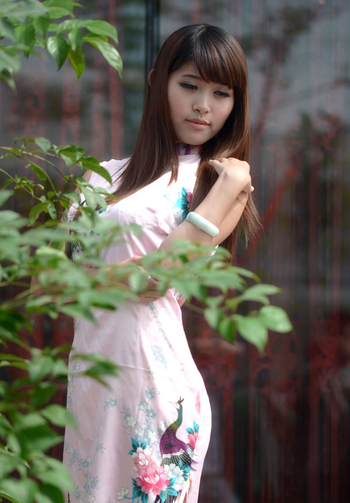 玉翡美女